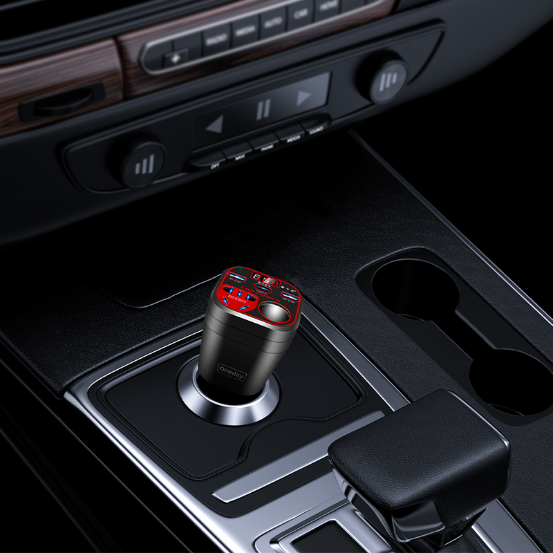 Oneday Customized ER11 220V + 3 PORT (A+A+C) 6 IN 1 car charger